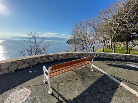 Где проходит 45 параллель через Хорватию? Город Senj. Фото 2