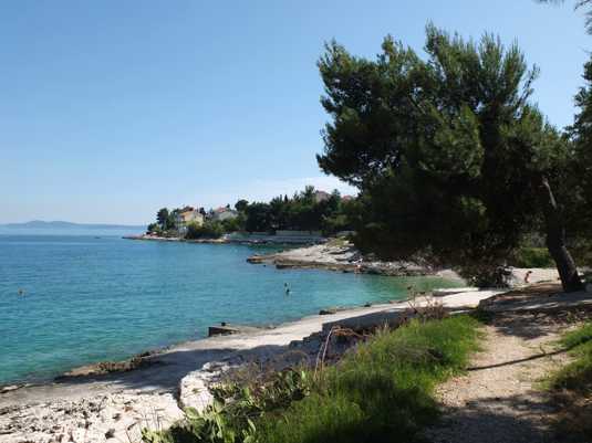 Пляжи острова Чиово - ривьера города Трогир. Фото 5