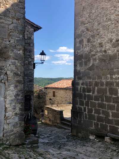 Хум / Hum самый маленький город. Фото 3