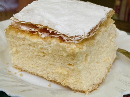 Samoborska kremšnita / Самоборская кремшнита. ТОП 10 блюд хорватской кухни, которые обязательно нужно попробовать. Фото 3