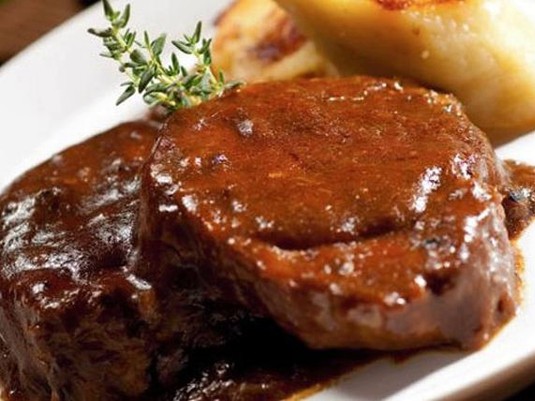 Dalmatinska pašticada / Далматинская паштицада. ТОП 10 блюд хорватской кухни, которые обязательно нужно попробовать. Фото 14