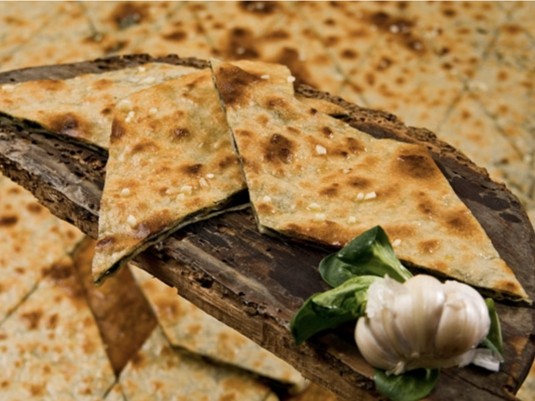 Soparnik / Сопарник. ТОП 10 блюд хорватской кухни, которые обязательно нужно попробовать. Фото 7