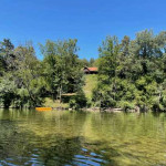 Снять домик на берегу речки. Фото 1