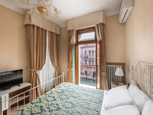 Хорватия - Италия. Отель в Венеции